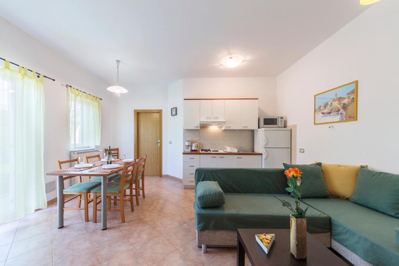 Apartments Pino Пула Экстерьер фото