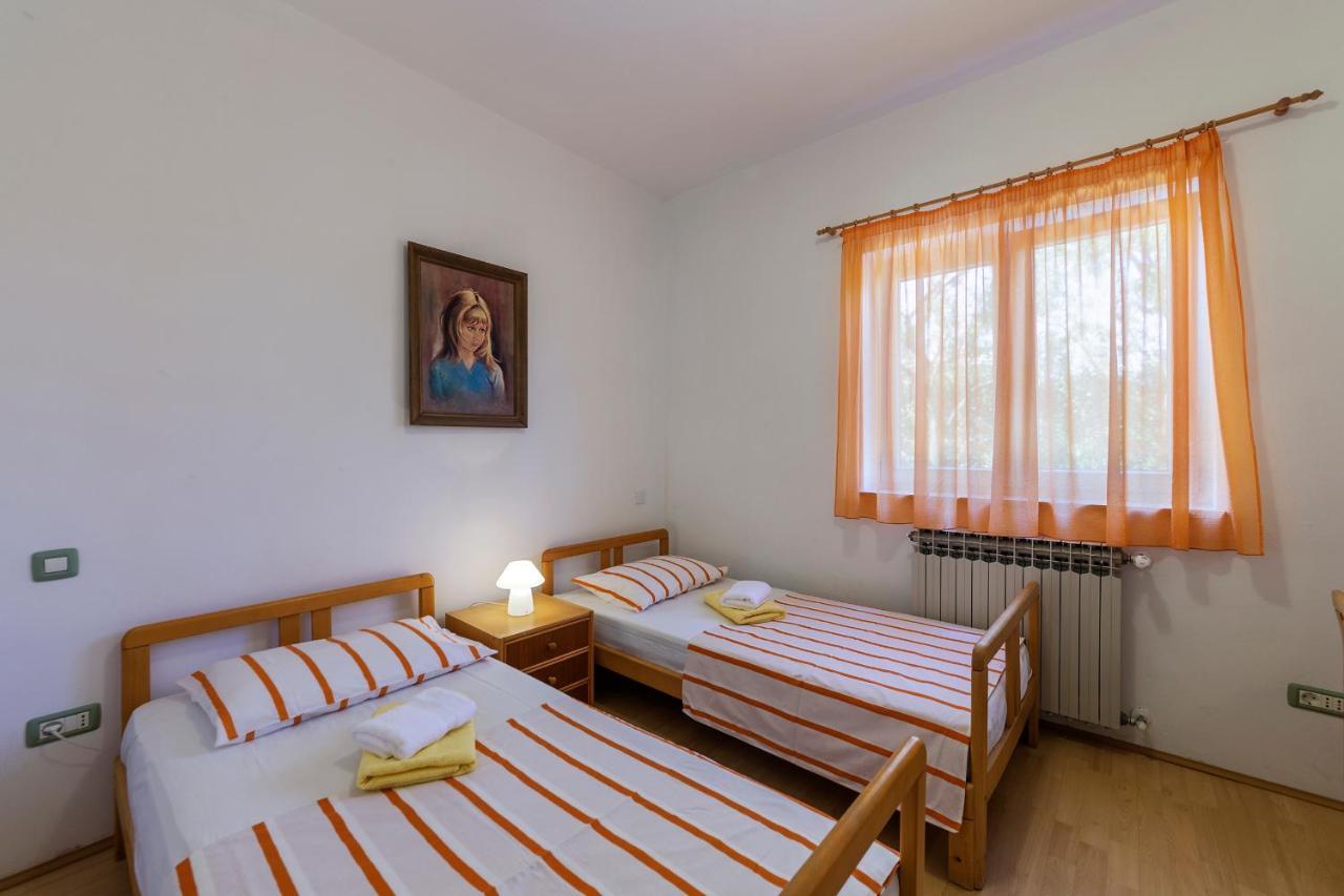 Apartments Pino Пула Экстерьер фото