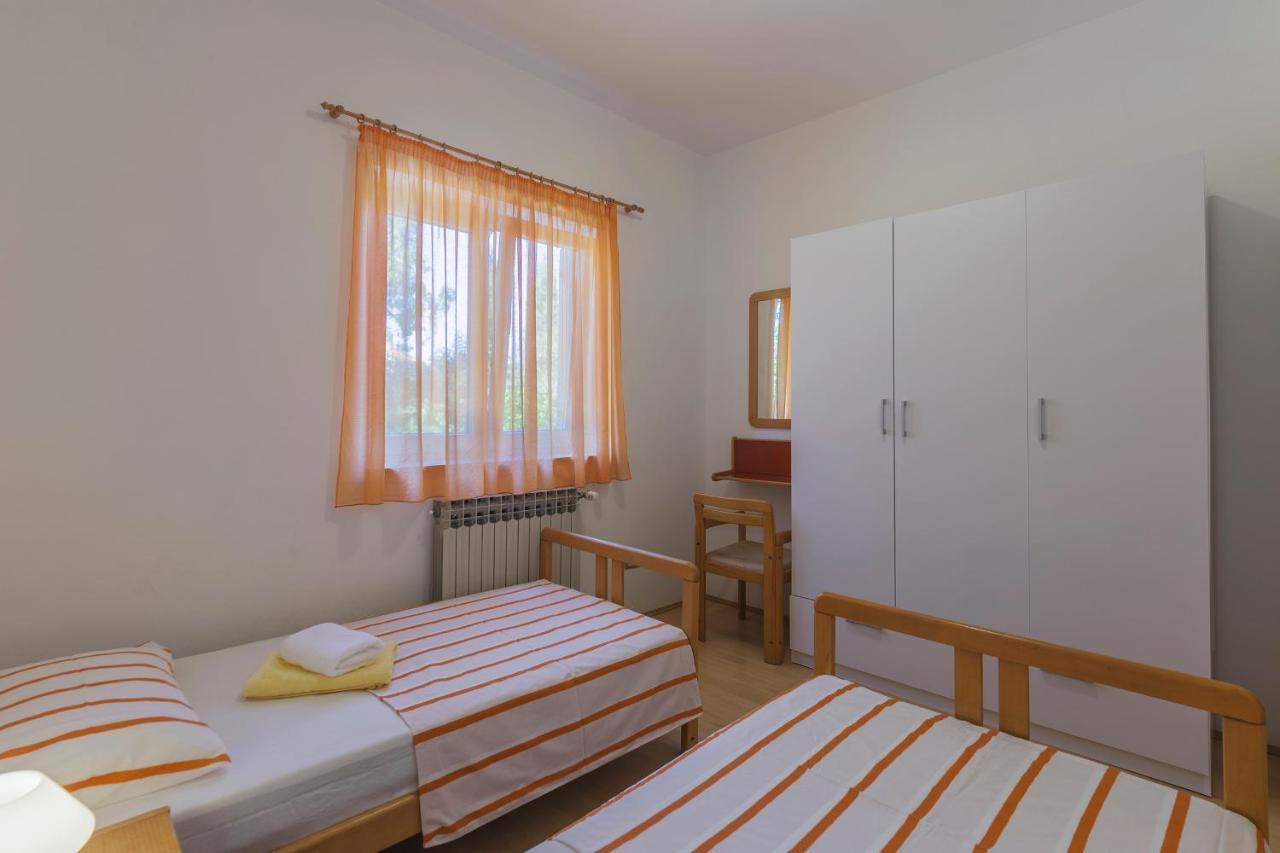 Apartments Pino Пула Экстерьер фото